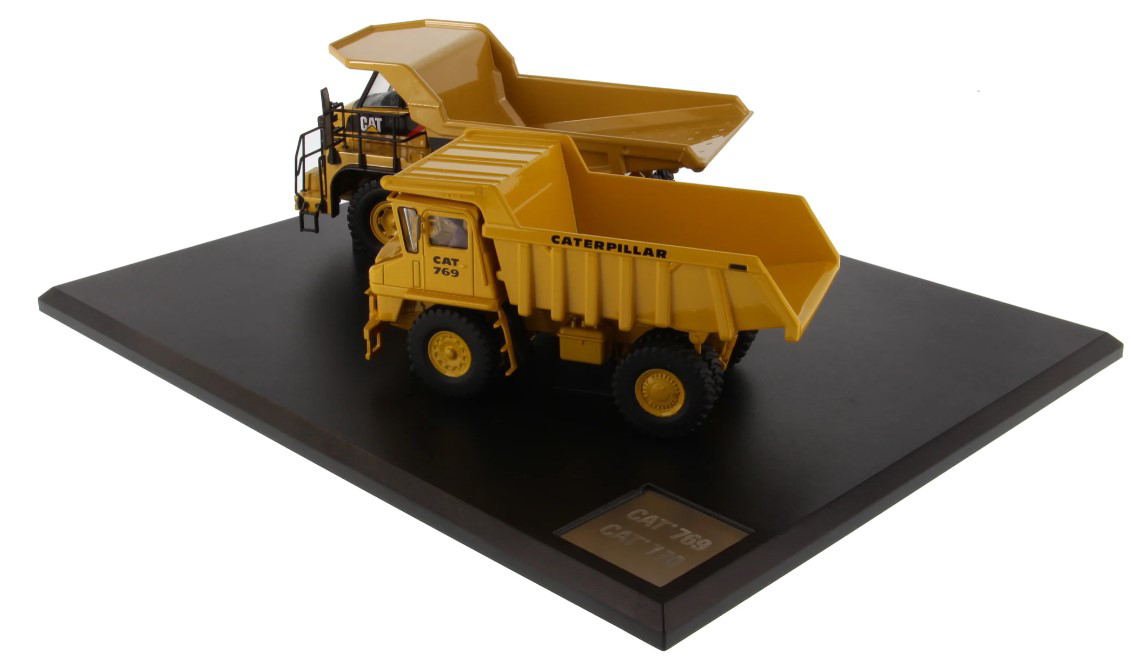 Ring Power CAT Retail Store. 1:50 Cat® 769 & 770 Off Highway Truck